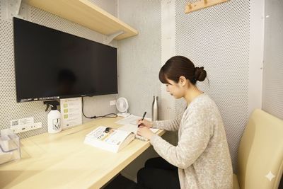 FEEEP 銀座店 FEEEP銀座店｜1名用個室｜部屋番号1(PS)の室内の写真