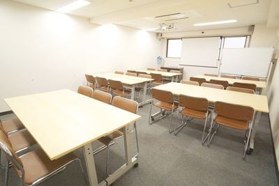 新大阪セミナーオフィスＯ-１～３ 大阪の会議室『新大阪セミナーオフィス　ルームＯ-１』の室内の写真