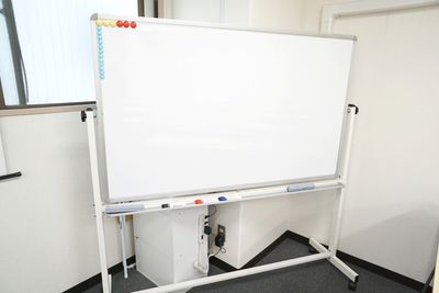 新大阪セミナーオフィスＯ-１～３ 大阪の会議室『新大阪セミナーオフィス　ルームＯ-１』の設備の写真