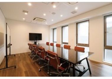 駅チカ!【会議室3】モニターを完備した会議室です。 - THE HUB 銀座 OCT