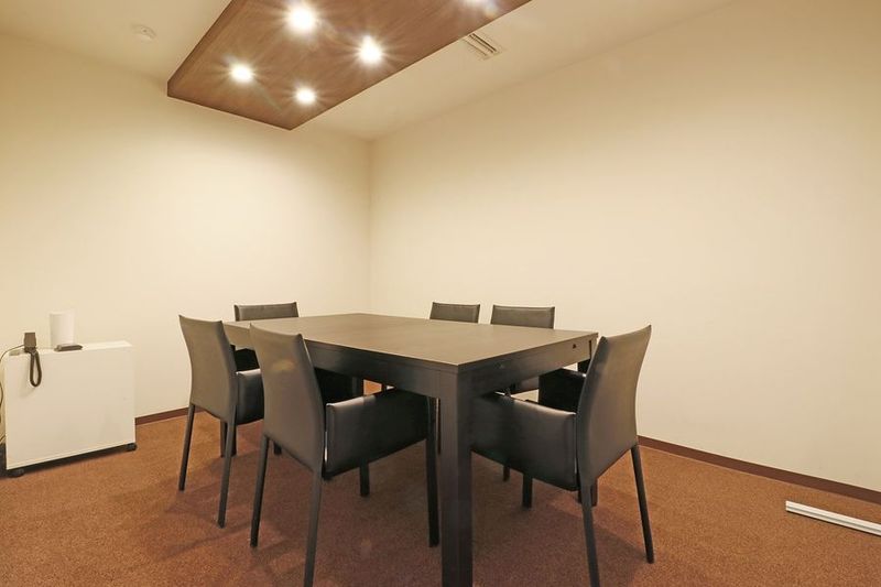 会議室1 - THE HUB 新橋