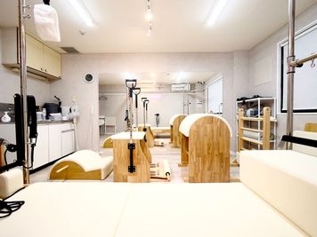 STUDIOFLAG渋谷1号店 STUDIOFLAG渋谷1号店/マシンピラティスレンタルスタジオの室内の写真