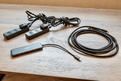 延長ケーブル、HDMIケーブル、HUB - MINATO HUB 浜松町の設備の写真