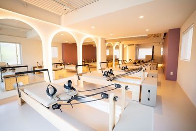 ✨養成講座の練習やフォーム確認に最適。ピラティス養成生・インストラクター向けシェアスタジオ！ - BASE PILATES 自由が丘