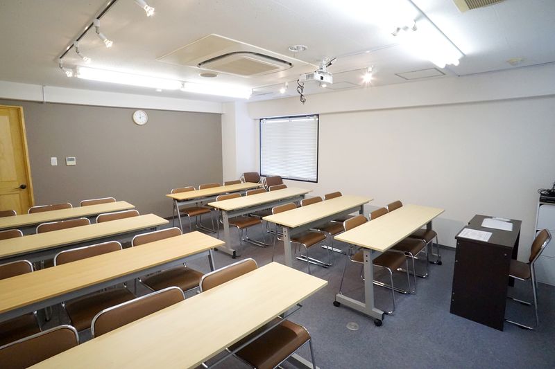 新大阪の会議室『新大阪セミナーオフィス　ルームＯ-６』 - 新大阪セミナーオフィスＯ６、７