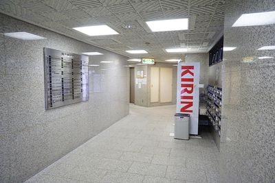 新大阪駅前の貸し会議室『新大阪セミナーオフィス』ルームＯ-６、７ 新大阪セミナーオフィス　会議室ルームＯ-６の入口の写真