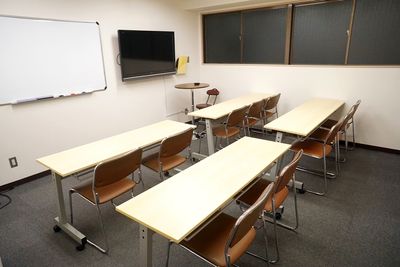 新大阪セミナーオフィスＯ-１～３ ルームＯ-２の室内の写真