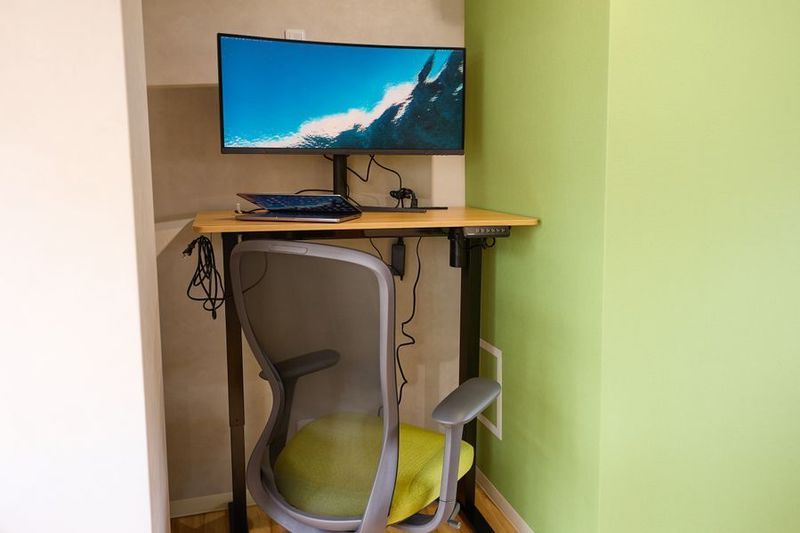 【4F貸切30人OK】BOTTOS没頭作業カフェ 御茶ノ水駅前店 - BOTTOS 没頭作業カフェ　御茶ノ水駅前店