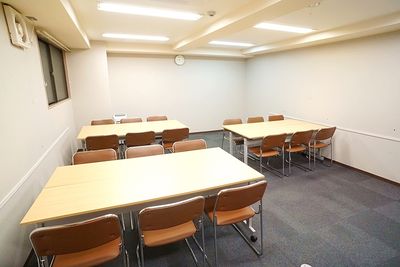 新大阪セミナーオフィスＯ-１～３ 新大阪の会議室『新大阪セミナーオフィス　ルームＯ-３』の室内の写真