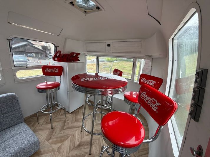エアストリームレンタルスペース - キャンプ・イン・エアストリーム
