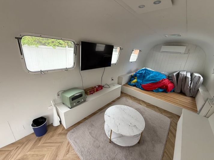 エアストリームレンタルスペース - キャンプ・イン・エアストリーム