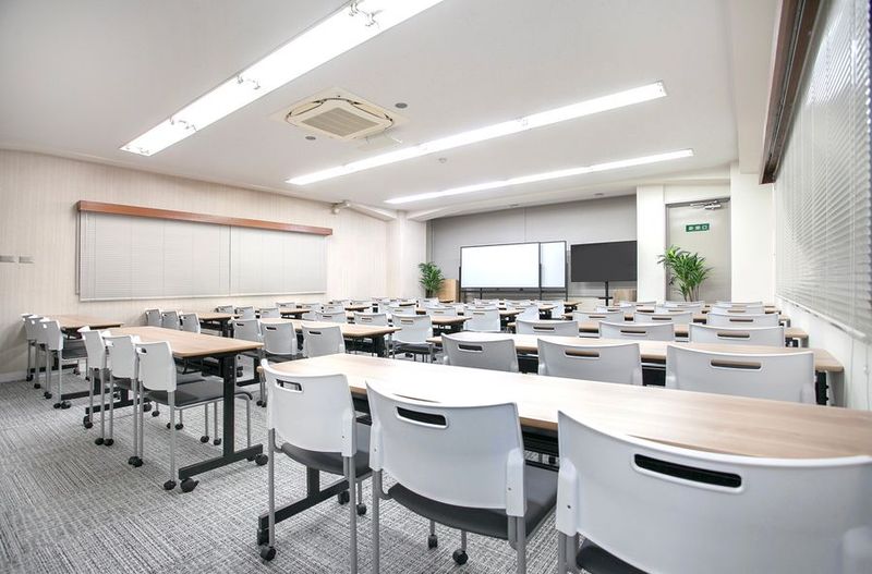 【ROOMs横浜関内店】 5-B第2会議室 JR関内駅徒歩3分 - 貸会議室ルームス　横浜関内店