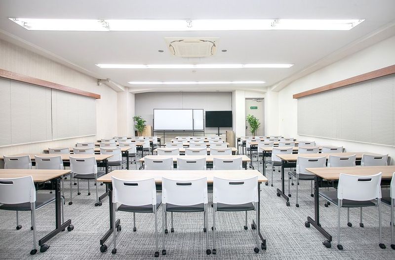 【ROOMs横浜関内店】 5-B第2会議室 JR関内駅徒歩3分 - 貸会議室ルームス　横浜関内店