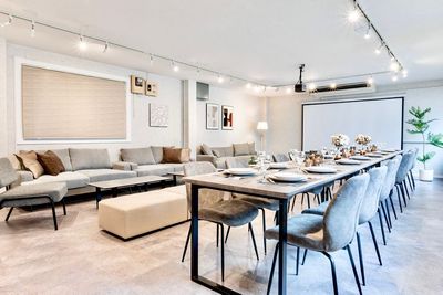 MINATO HUB 浜松町の室内の写真