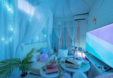 心落ち着くニュアンスブルーにも。
自由自在に(⋈◍＞◡＜◍)。✧♡ - マイルームétoile マイルームétoile(エトワール)の室内の写真