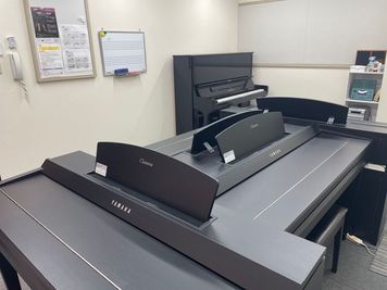 ヤマハミュージック直営教室【紙屋町東電停徒歩3分】ピアノの練習や楽器持ち込みで練習ができるお部屋です！ - ミュージックアベニュー広島
