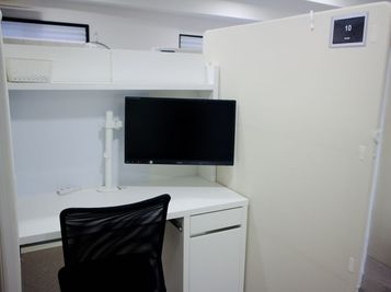 OPEN記念価格!コワーキングスペースと大型ルーフバルコニー。 集中とリフレッシュを両立するワーク空間。Room11 - いいオフィス渋谷東byWealthParkRET