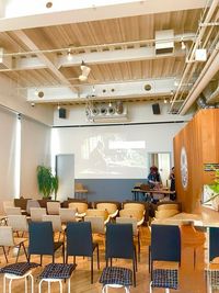 マイク・プロジェクター完備 - W RETREAT CAFE W RETREAT CAFE｜イベント・セミナー利用歓迎の設備の写真