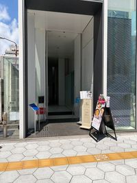建物入口 - W RETREAT CAFE W RETREAT CAFE｜イベント・セミナー利用歓迎の入口の写真