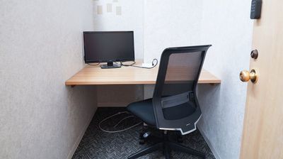 WEB会議も集中作業も。自分だけの仕事空間。 - いいオフィス浜松町bywedo