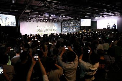 【事例】ファン向けイベント - HADO ARENA お台場店 HADO AERNA お台場 グランドステージの室内の写真