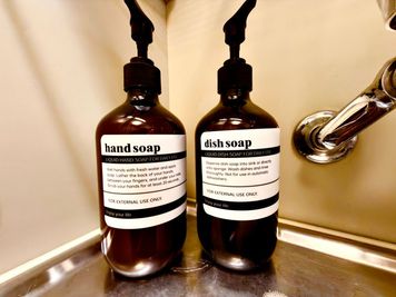 ・ハンドソープ
・食器用洗剤 - IRIELAND 吉祥寺店 レンタルサロンの室内の写真