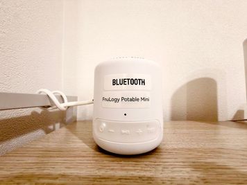 ・ポータブルスピーカー
Bluetooth対応 - IRIELAND 吉祥寺店 レンタルサロンの室内の写真