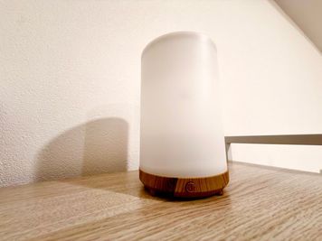 ・加湿器 小型 アロマディフューザー - IRIELAND 吉祥寺店 レンタルサロンの室内の写真