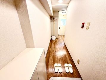 ・エントランス - IRIELAND 吉祥寺店 レンタルサロンの室内の写真