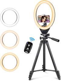UBeesize LEDリングライト 10インチ スマホ三脚 - IRIELAND 吉祥寺店 レンタルサロンの室内の写真