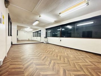 スタジオDancers今池 今池Aスタジオの室内の写真