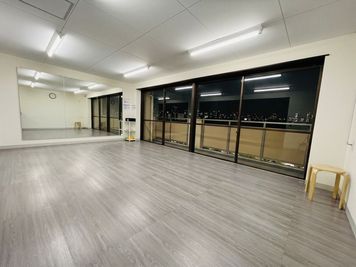 スタジオDancers今池 今池Bスタジオの室内の写真