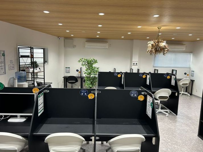 【24席・半個室】静かなコワーキング空間を貸切利用｜玉造駅1分 - いいオフィス玉造 by BEL～Brick Enter Lab～
