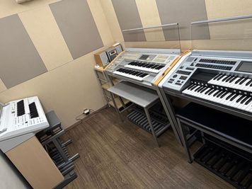 ヤマハミュージック直営教室!【所沢駅徒歩7分】エレクトーンが演奏できるお部屋です♪ - ユニスタイル所沢