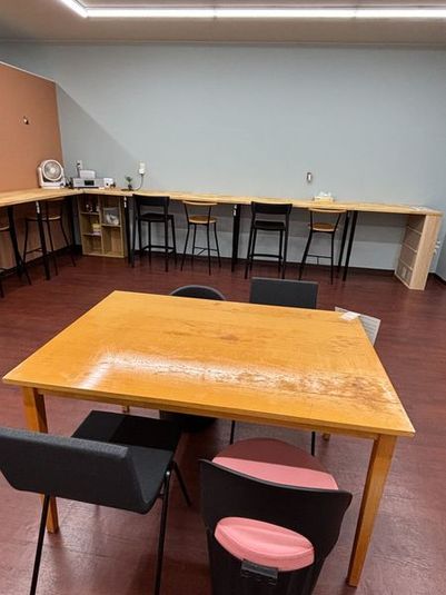 18時以降は中高生向けの自習室カフェ - Mカフェ