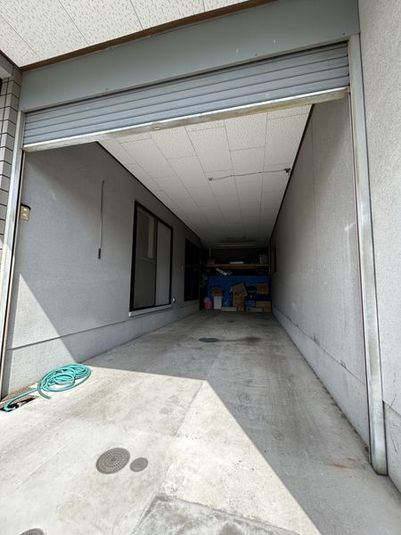みんなの遊び場所｜全自動卓を囲む隠れ家6畳｜レンタルスペース - みんなの遊び部屋