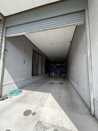 駐車スペースあり（利用時は要相談） - みんなの遊び部屋 みんなの遊び場所｜全自動卓を囲む隠れ家6畳｜レンタルスペースの外観の写真