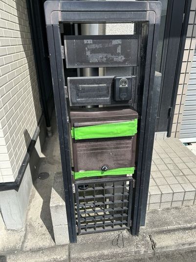 みんなの遊び場所｜全自動卓を囲む隠れ家6畳｜レンタルスペース - みんなの遊び部屋