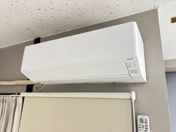 エアコン１台 - レンタルサロン Palette（パレット）まっちゃまち店の設備の写真