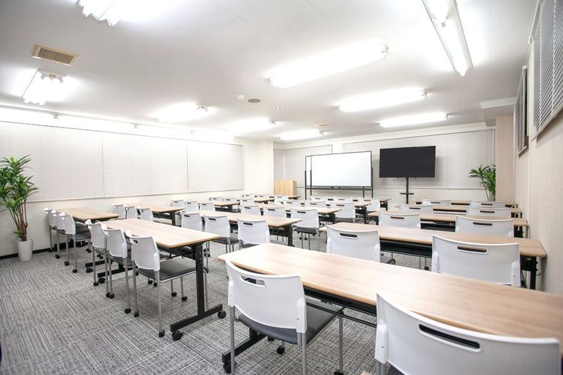 【ROOMs茅場町店 】東京メトロ日比谷線/東西線茅場町駅 2分 - 貸会議室ルームス　茅場町店