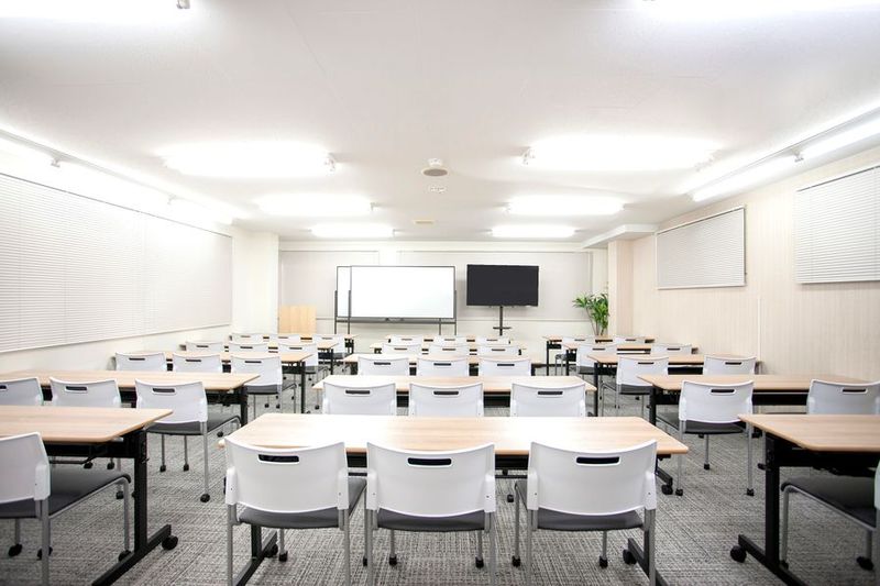 【ROOMs茅場町店 】東京メトロ日比谷線/東西線茅場町駅 2分 - 貸会議室ルームス　茅場町店