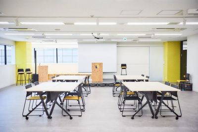 長机18機、椅子100脚あります。 - AoCAN(株式会社ライフキャリアcircle) AoCAN【OPEN記念キャンペーン中】の室内の写真