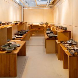 ※例:展示風景 - ギャラリー　紅椿それいゆ ギャラリー紅椿それいゆの室内の写真