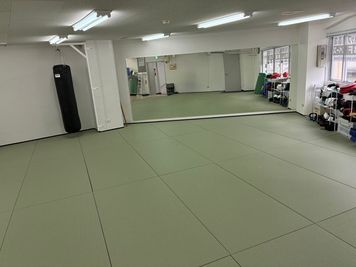 DOJO BASE NAHA DOJOBASE NAHA　多目的レンタルスペースの室内の写真