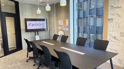 大阪メトロ本町駅直結で利便性抜群！Wi-Fi、大型モニター完備！ - fabbit大阪本町