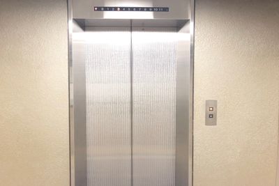 お気軽会議室　ユニゾーン新大阪 エトワール新大阪　会議室の入口の写真