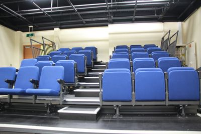 小劇場ではありえない豪華座席 - スタジオ・小劇場「シアターウィング」 四ッ谷のホール型イベントスペース・小劇場の室内の写真