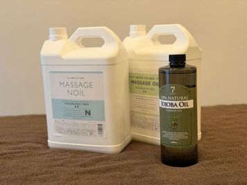 各種オイルもご自由にお使いください。 - レンタルサロンルーム「S-Silk」の設備の写真