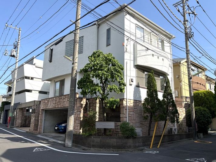 高級住宅街の一軒家サロンにある、和室レンタルスペース - レンタルスペース エルマール
