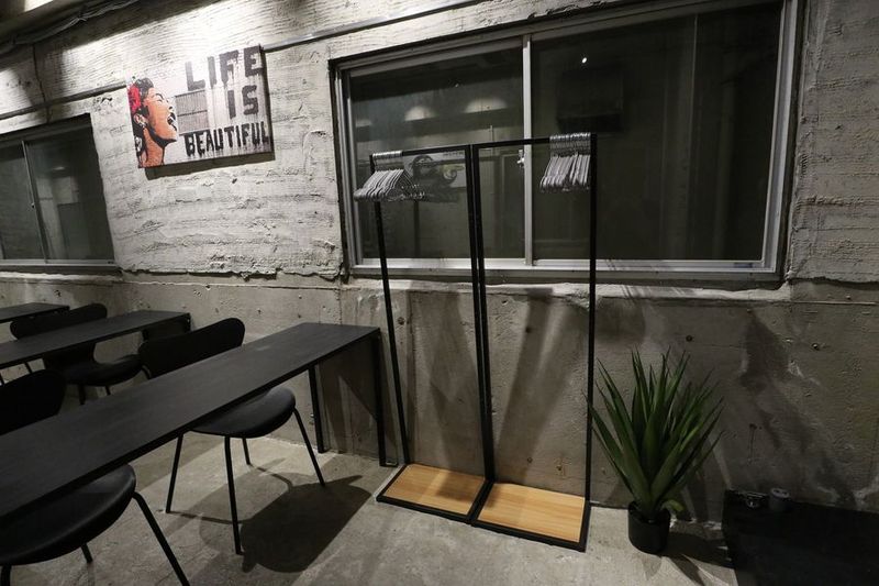 KANDA BASE|神田駅3分・80インチ・24時間貸切 - BUSINESS SYNDICATE KANDA BASE